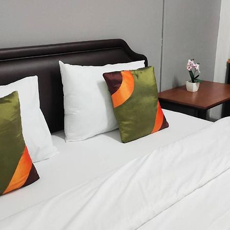 Ada Apartment - อาดา อพาร์ทเมนท์ Bangkok Eksteriør billede