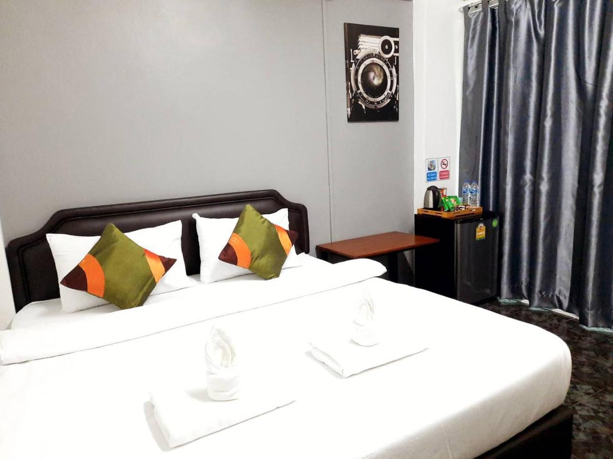 Ada Apartment - อาดา อพาร์ทเมนท์ Bangkok Eksteriør billede